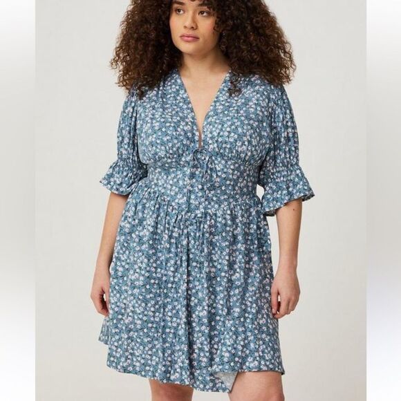 torrid Dresses & Skirts - NEW Torrid Ruffle Sleeve Floral Print Mini Dress Women’s 16